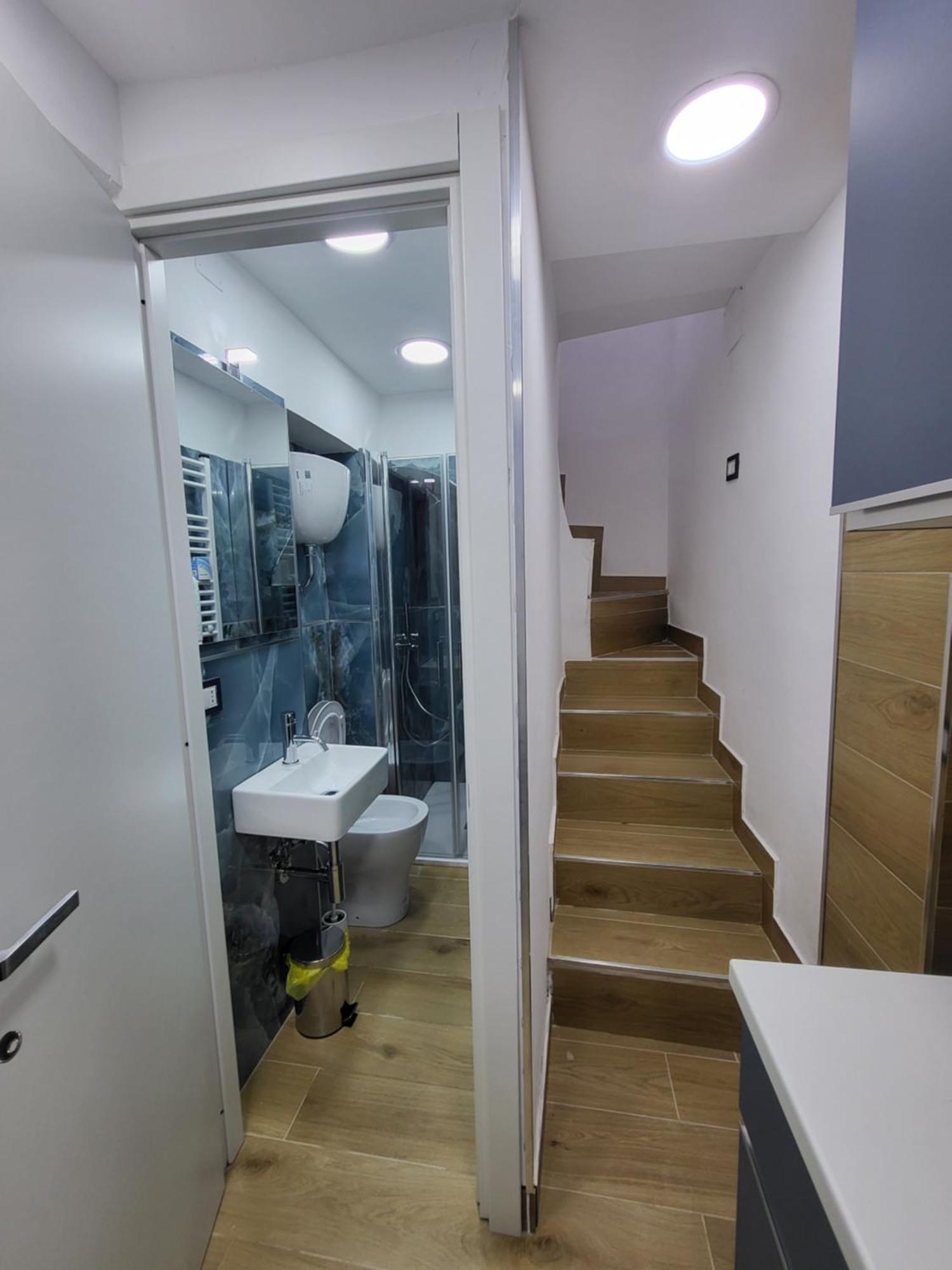 Apartament L'Approdo Di Dante Neapol Zewnętrze zdjęcie