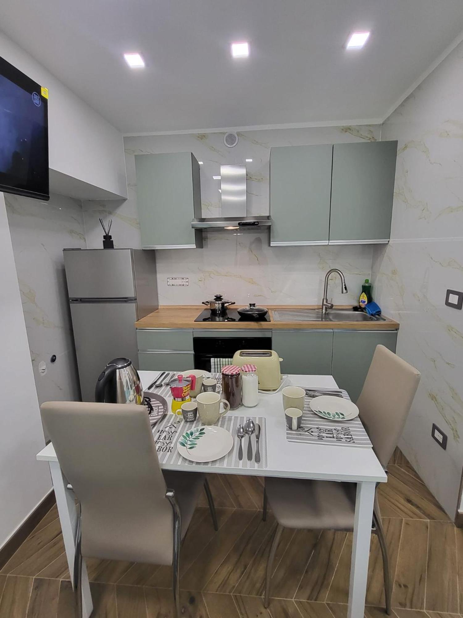 Apartament L'Approdo Di Dante Neapol Zewnętrze zdjęcie