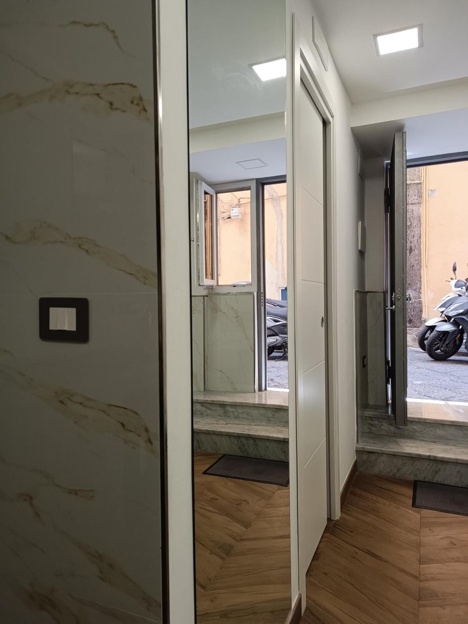 Apartament L'Approdo Di Dante Neapol Zewnętrze zdjęcie